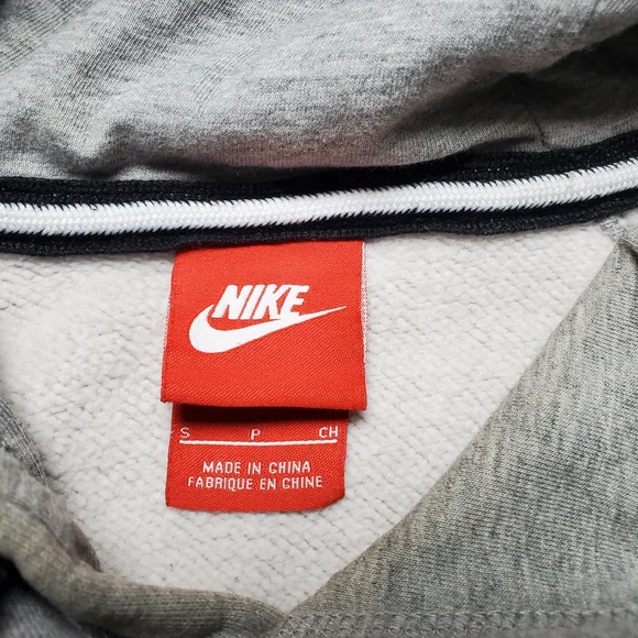 Nike Men's Gray Hoodie with Black Logo - Picture 6 of 6